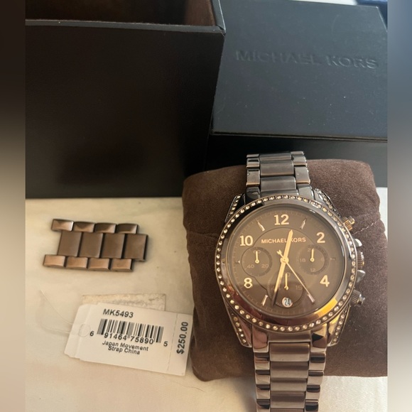 Michael Kors Bronze Watch - Picture 2 of 3